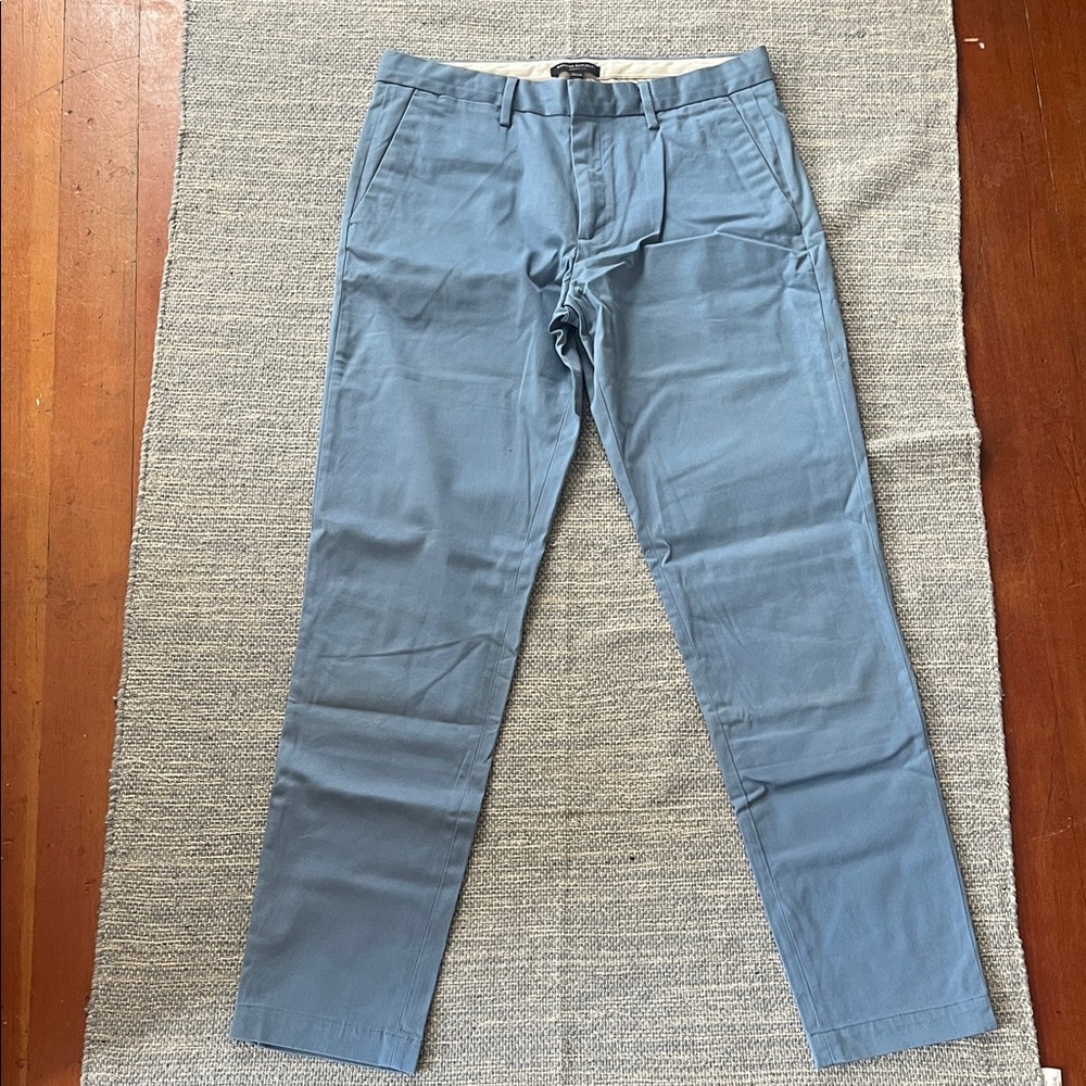 Banana Republic Light Blue Tapered Fit Chino Pants 33x34